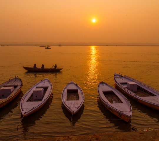 VARANASI –  Morning Sunrise Tour